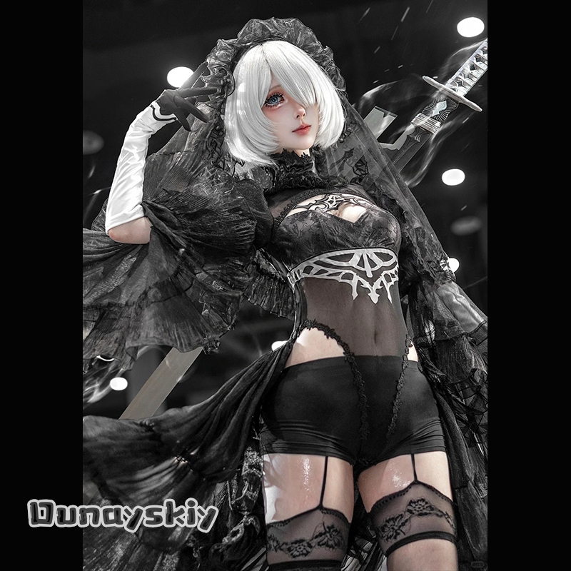 825NieRAuomta 2B Fanart Maid O - Anime Cosplay Photoshoot recensie en prijs